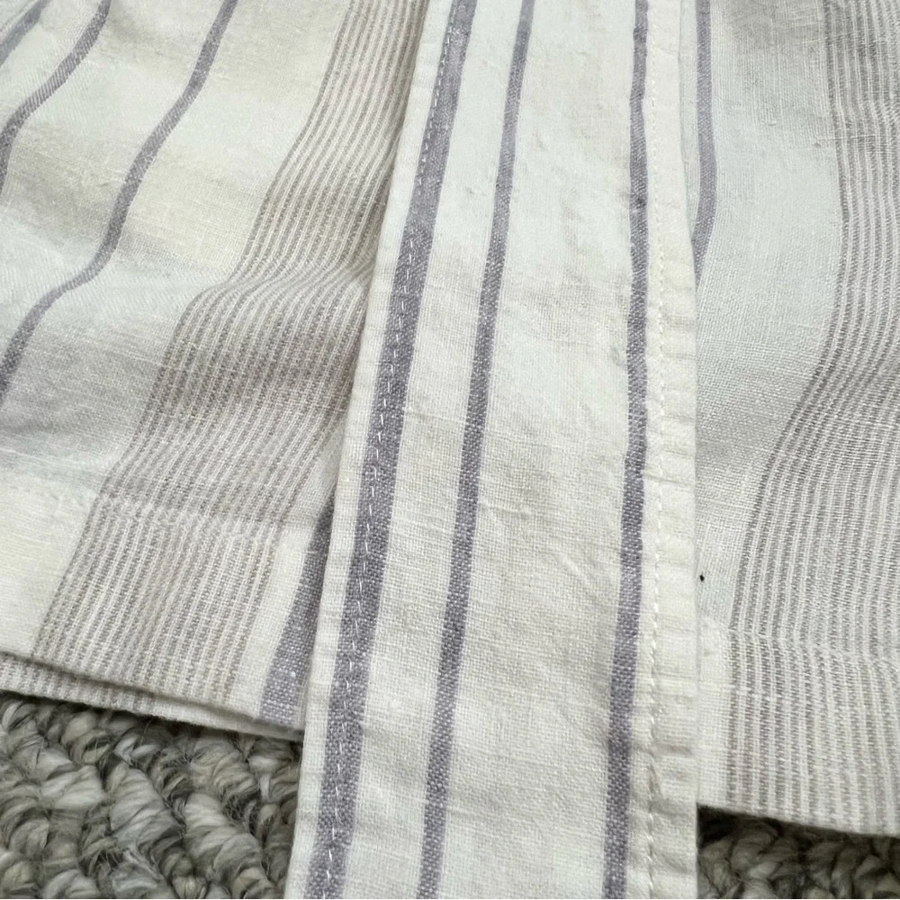 Aritzia Wilfred Gelas 100% linen striped belted paper bag shorts 2 - Picture 5 of 11